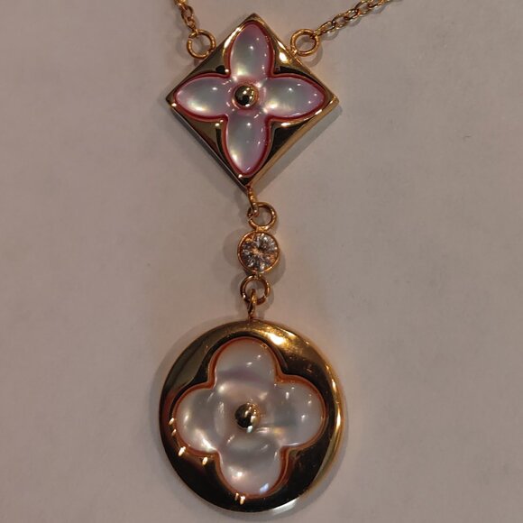 Louis Vuitton necklace with box and bag LE 0115 - Picture 3 of 17